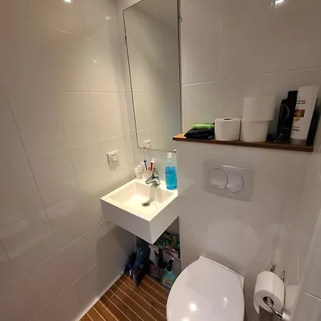 On Vaartstraat For Ku Students