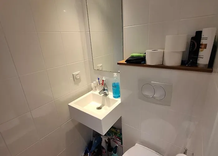 On Vaartstraat For Ku Students