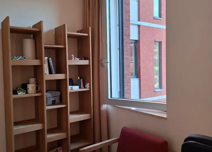 On Vaartstraat For Ku Students *